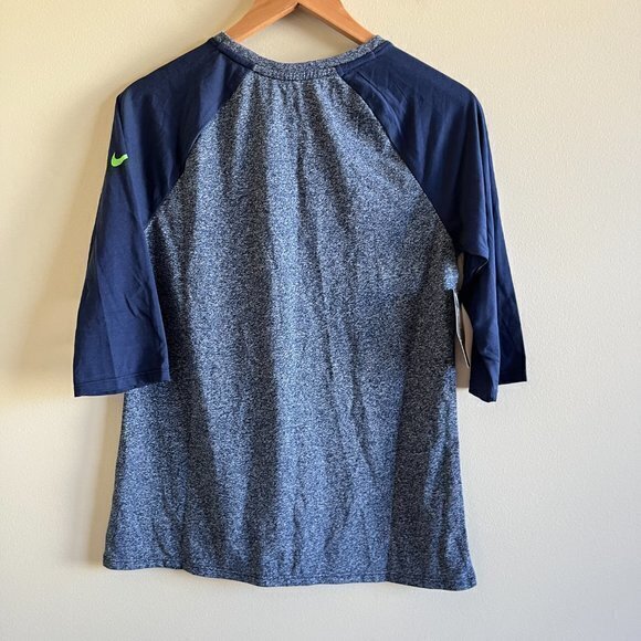 NEW NIKE SEATTLE SEAHAWKS WOMENS SIZE M ATHLETIC GRAPHIC TEE SHIRT TOP ATHLETIC - Picture 6 of 7